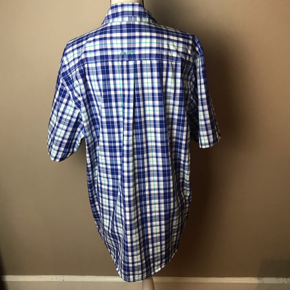 Ariat Pro Series Button Down Collared Short Size L - image 3
